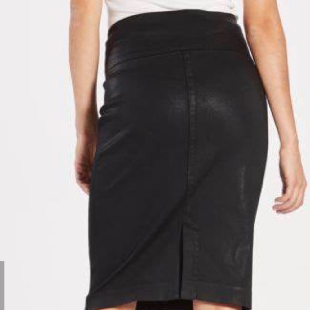 NWT. EVEREVE LEVEL 99 black Coated Sateen Skirt Small